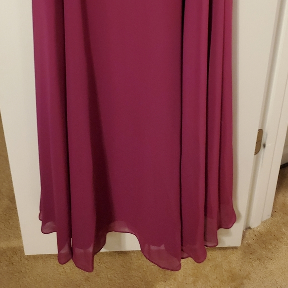 Formal Dress - Picture 2 of 4
